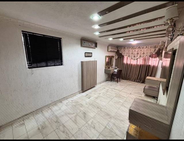 7 BEDROOM HOUSE FOR SALE IN LAUDIUM